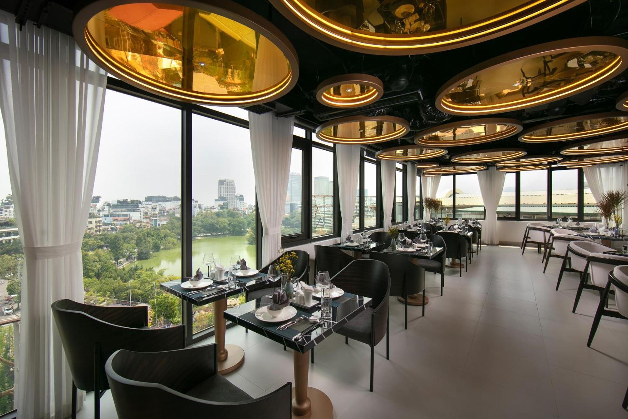 Le Premier Hotel & Rooftop Bar 河内 外观 照片