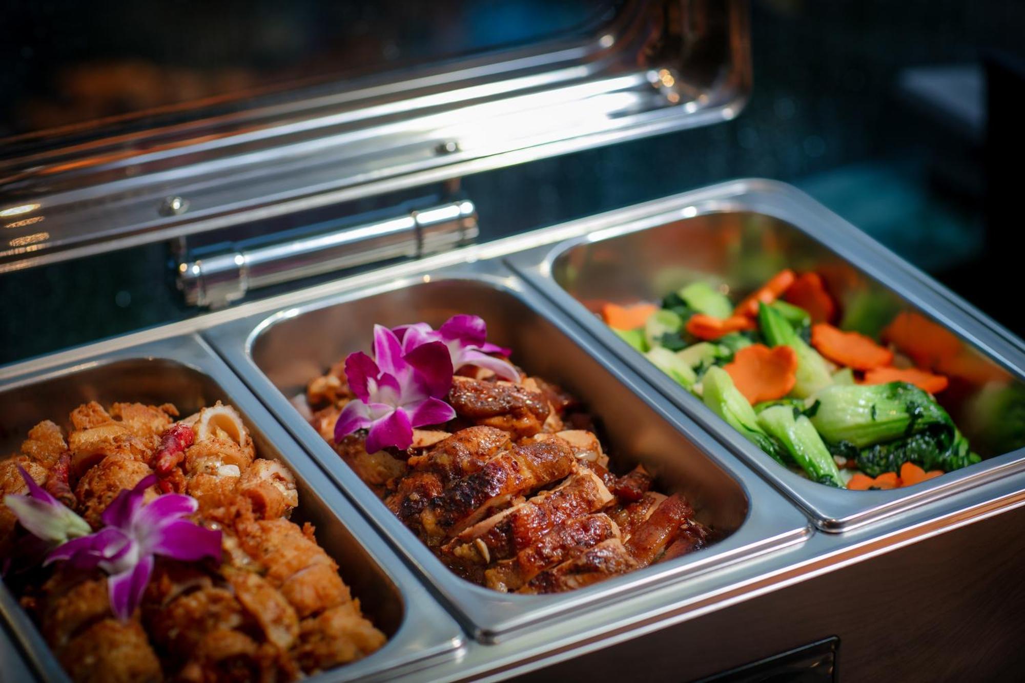 Le Premier Hotel & Rooftop Bar 河内 外观 照片