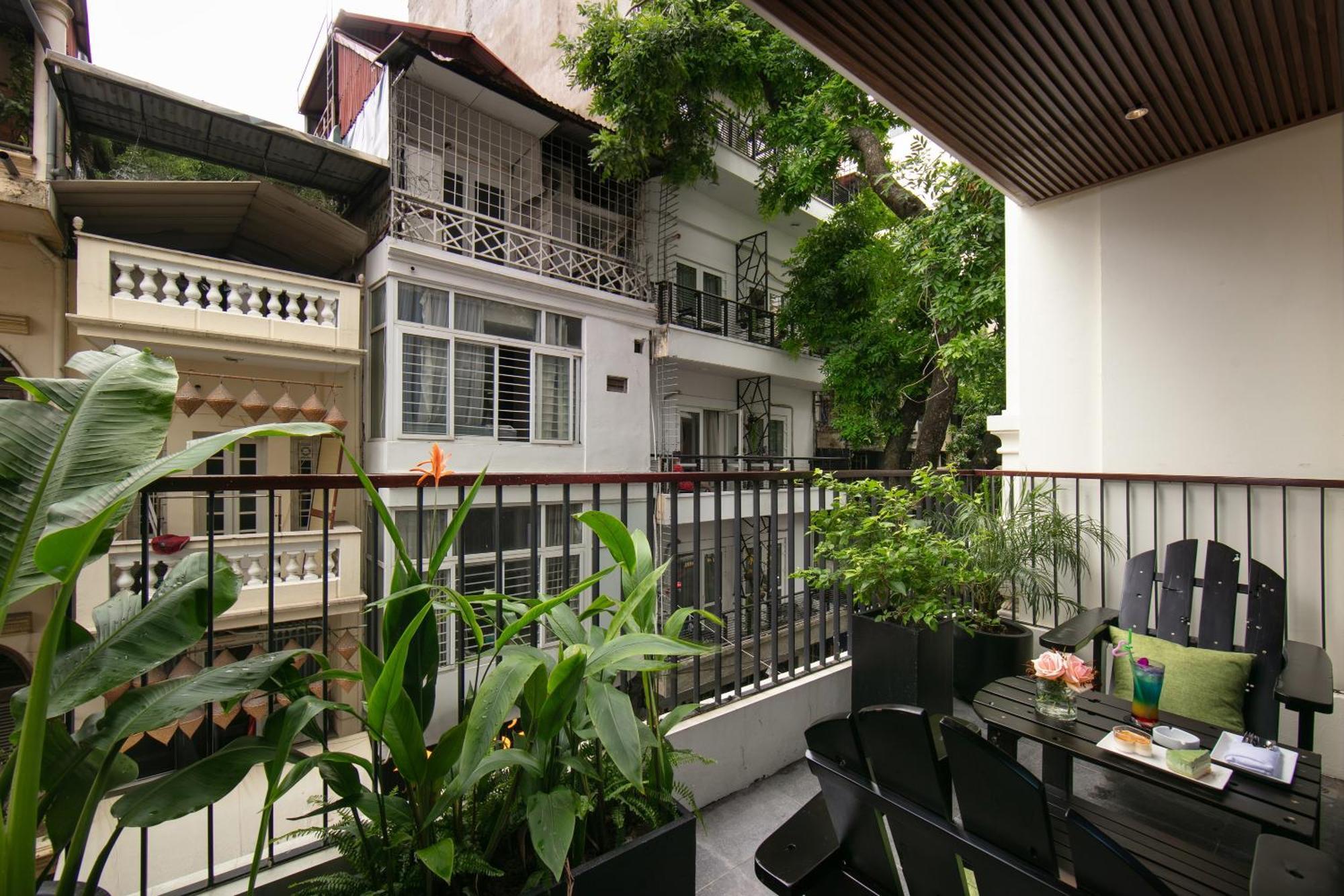 Le Premier Hotel & Rooftop Bar 河内 外观 照片