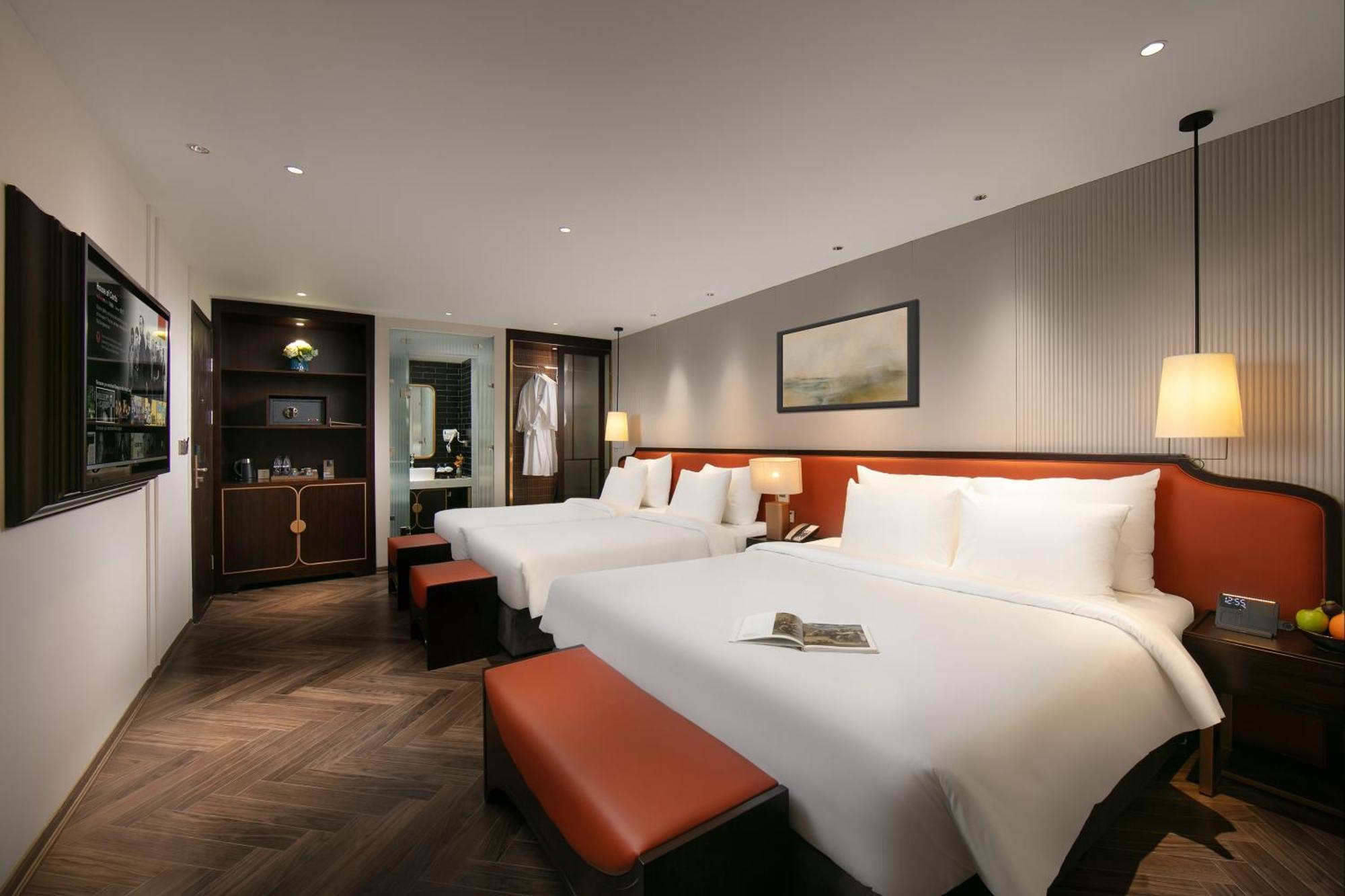 Le Premier Hotel & Rooftop Bar 河内 外观 照片