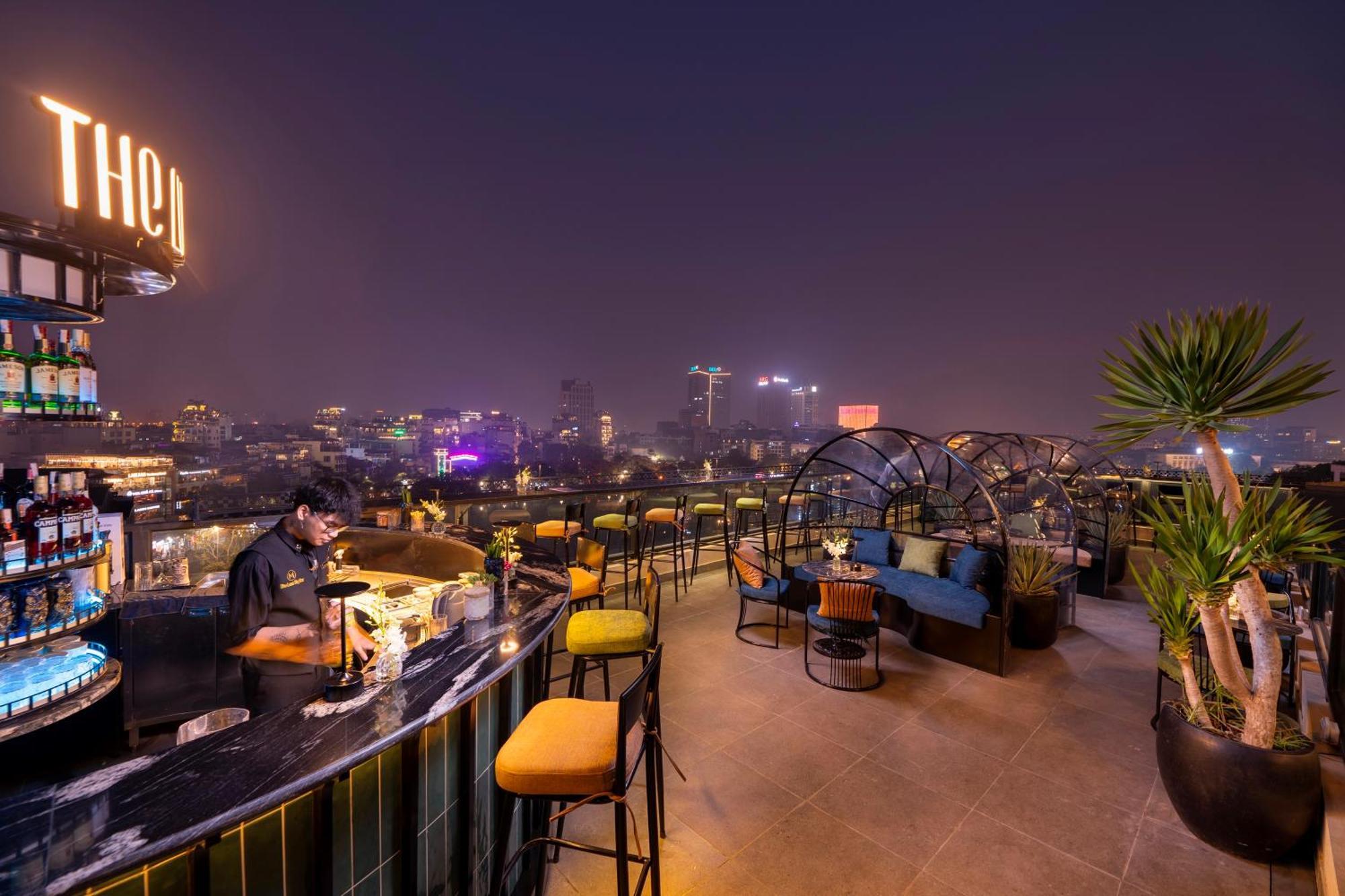 Le Premier Hotel & Rooftop Bar 河内 外观 照片