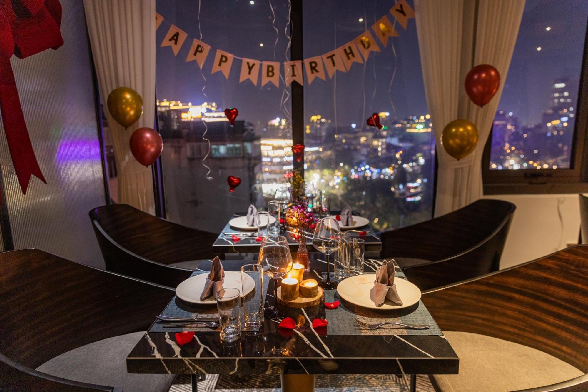Le Premier Hotel & Rooftop Bar 河内 外观 照片